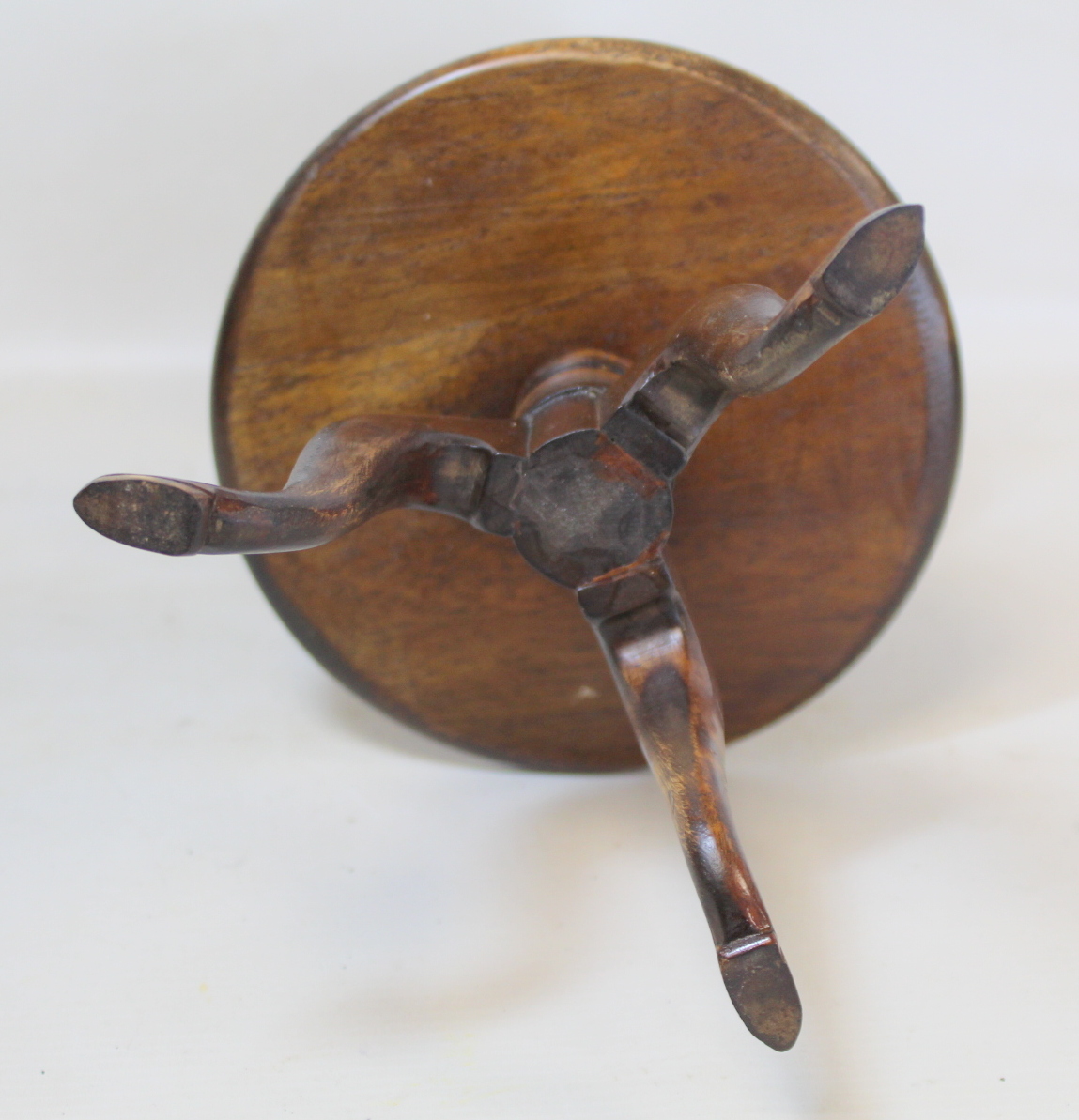 Late 19th/early 20th century mahogany apprentice piece miniature three tier circular dumb waiter - Image 3 of 3