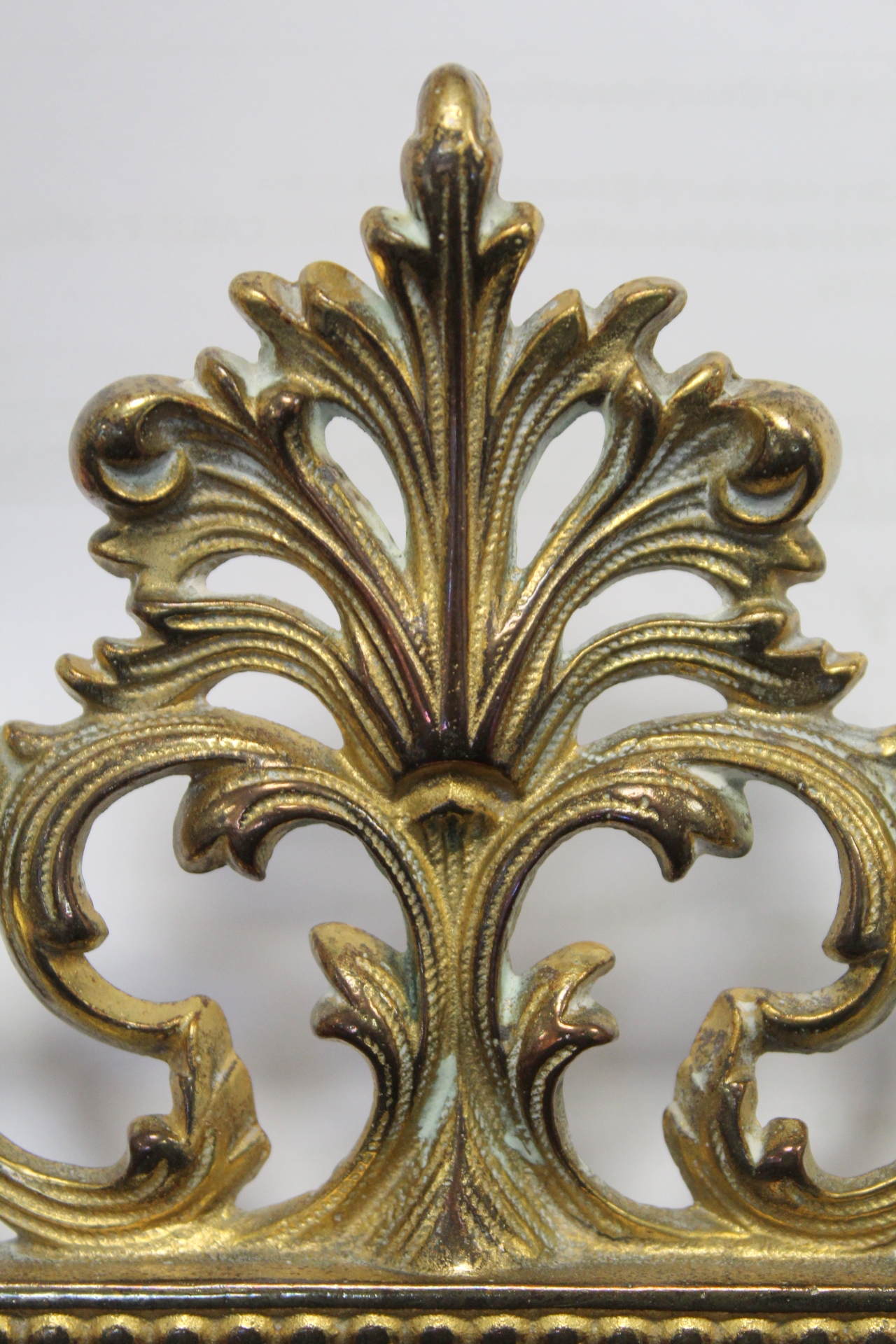 Antique gilt copper pierced foliated scroll photograph frame with folding scroll stand to fit - Image 9 of 10