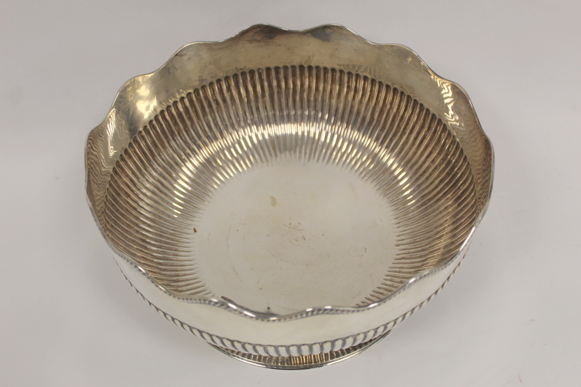 Silver rose or punch bowl, part fluted with waved gadrooned border on spreading foot, by Martin & - Image 2 of 4