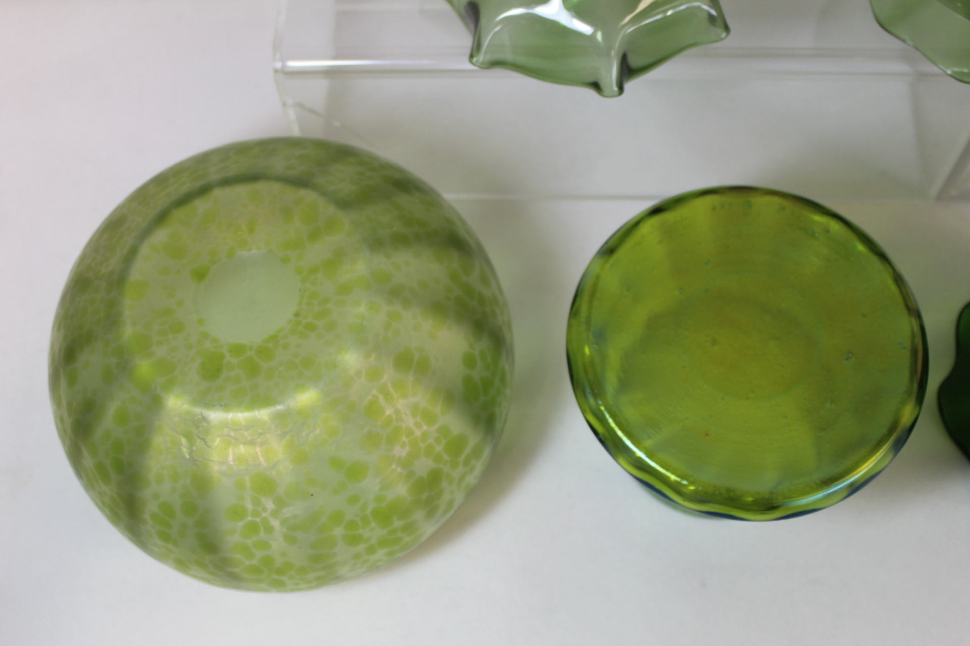 Early 20th century art glass mottled green lustre bowl with internal vertical ribbing, 11cm high; - Image 2 of 4