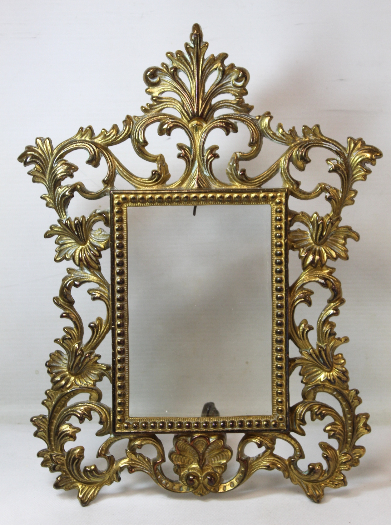 Antique gilt copper pierced foliated scroll photograph frame with folding scroll stand to fit - Image 2 of 10