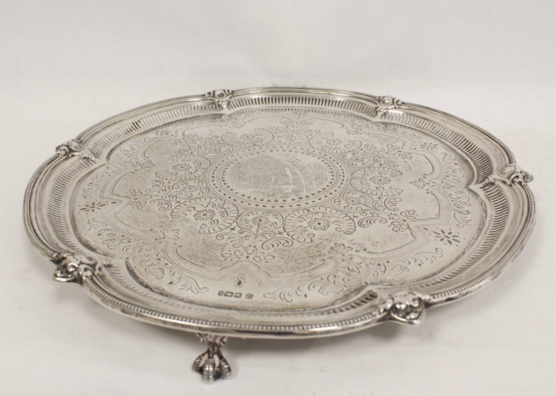 Silver circular tray with hexafoil lobed pierced and mounted border by Coopers, Sheffield 1900, - Image 2 of 4