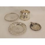 Silver plain sugar bowl of tapering shape and three ash trays, 13 oz. 378g.