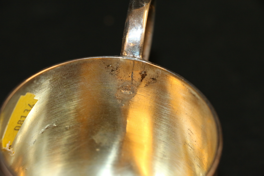 Indian Colonial silver christening mug with two incised bands and gilded interior, possibly by - Image 6 of 9