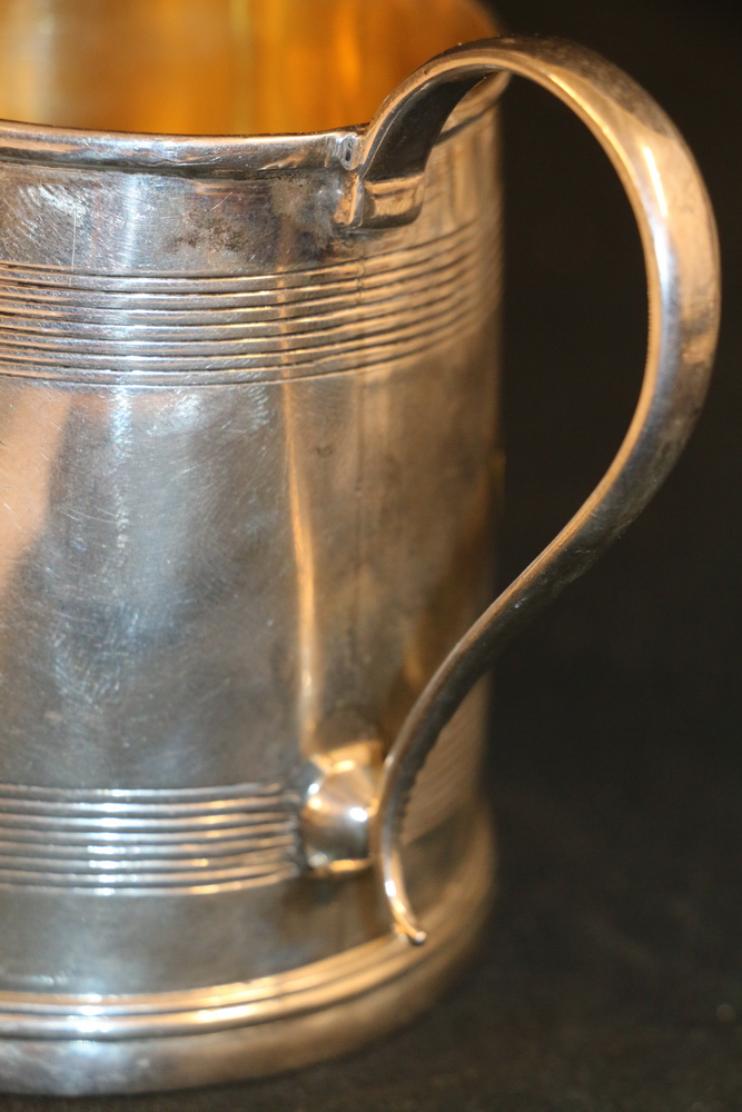 Indian Colonial silver christening mug with two incised bands and gilded interior, possibly by - Image 7 of 9