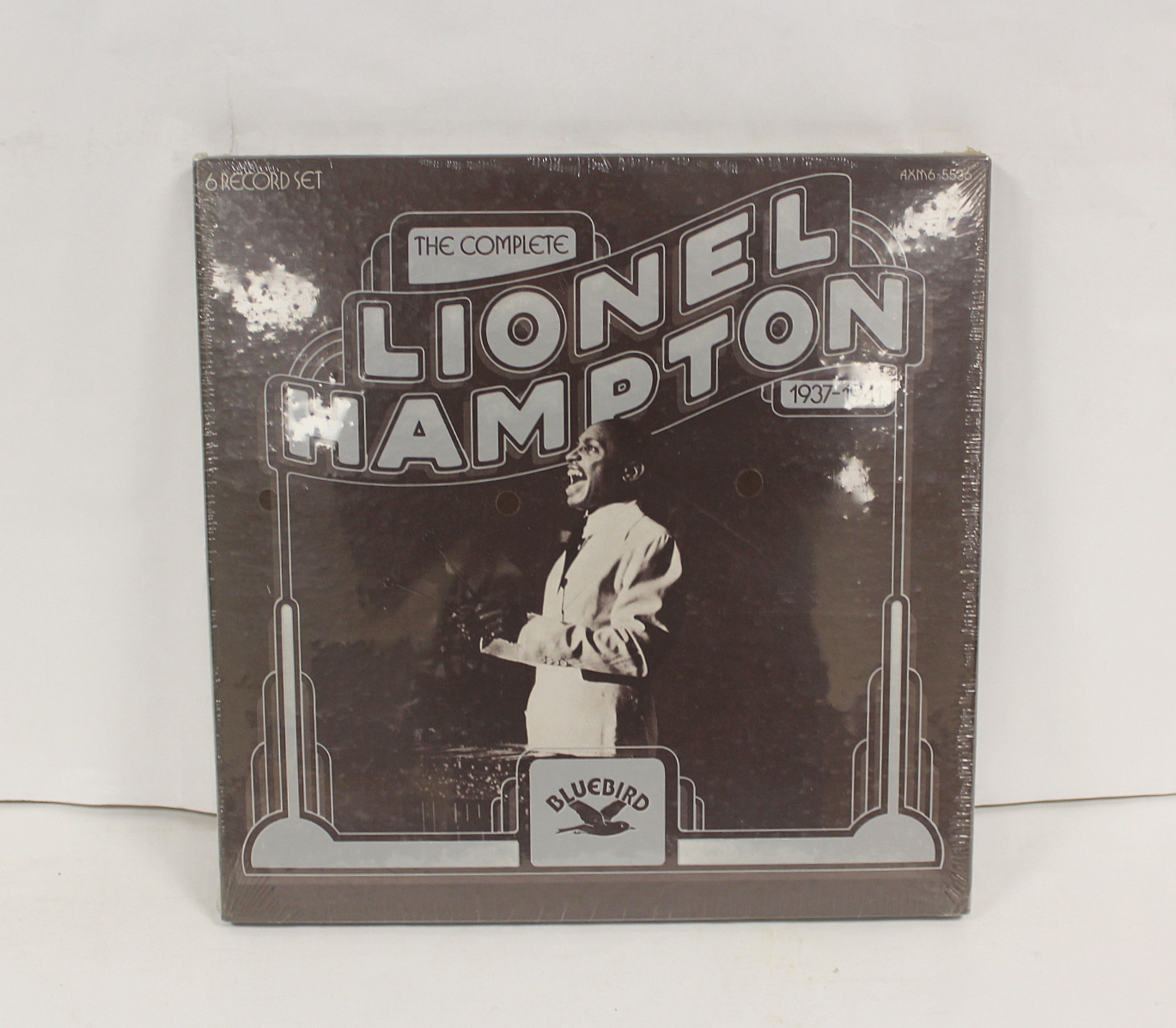 Boxed LP sets to include Chet Baker, Lionel Hampton and Billie Holiday also LPs by Clarence Carter - Image 4 of 6