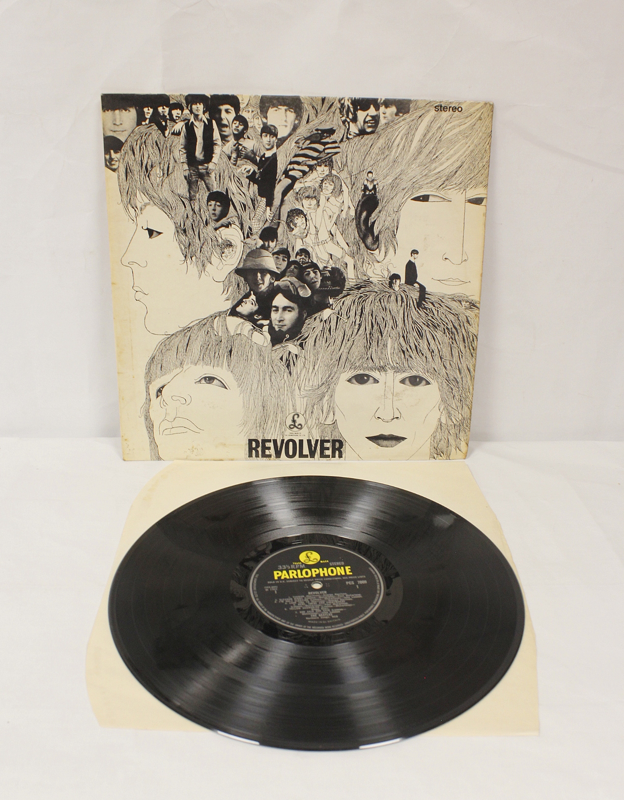 Beatles related records to include 'White Album', original stereo, original top opening sleeve - Image 2 of 6