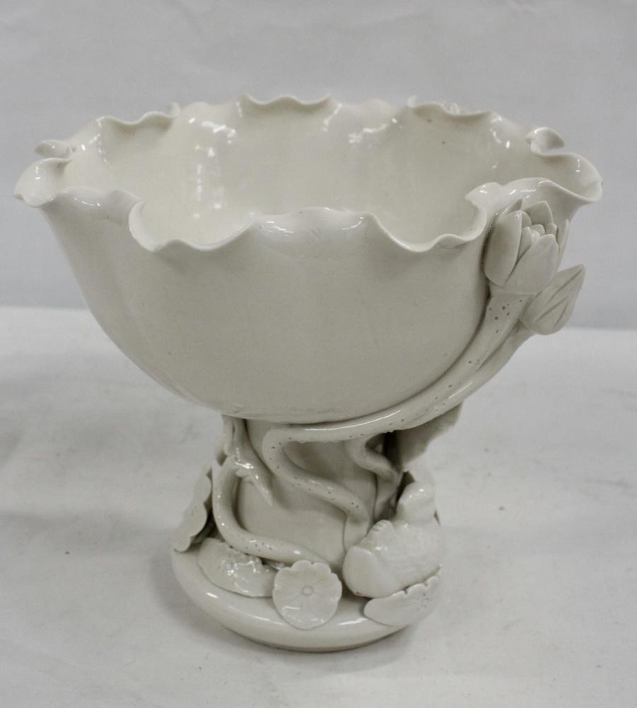Chinese blanc de chine bowl of lotus leaf form. 18cm - Image 2 of 2