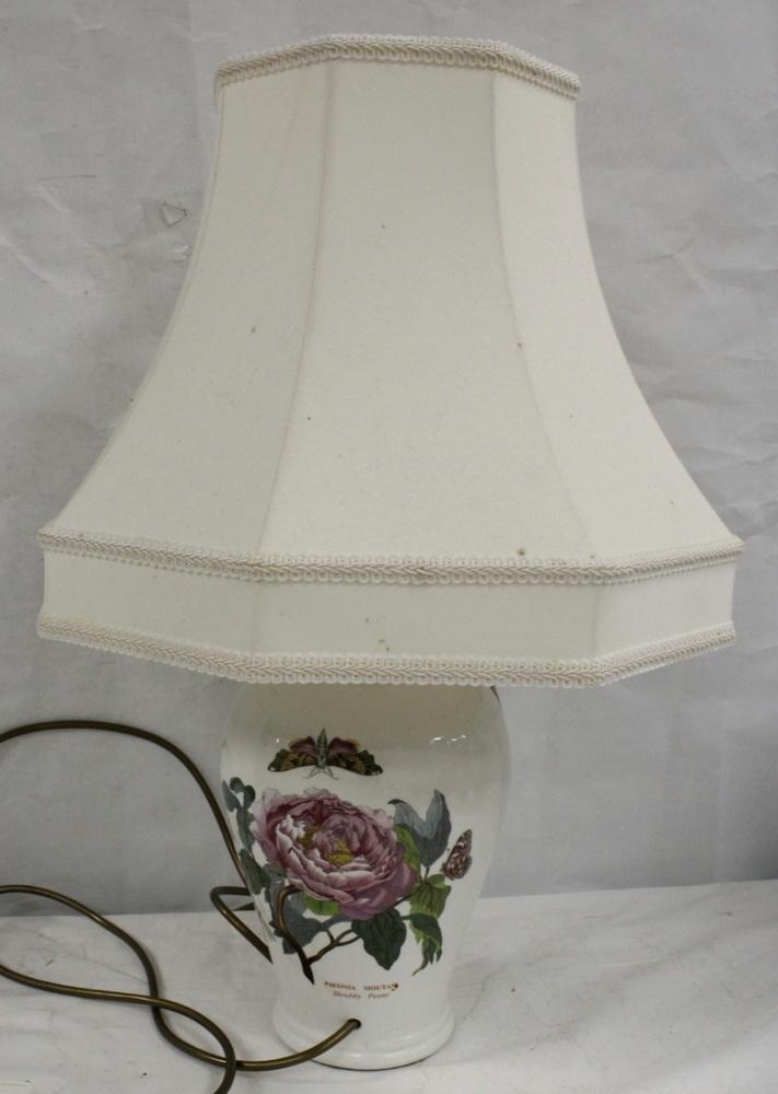 Portmerion table lamp and shade - Image 2 of 4