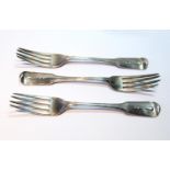 Set of three silver table forks of early fiddle pattern, with drops, by Smith & Fearn, 1794, 7oz,