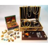 Silver looped brooch, and various items of costume and other jewellery, in two boxes.