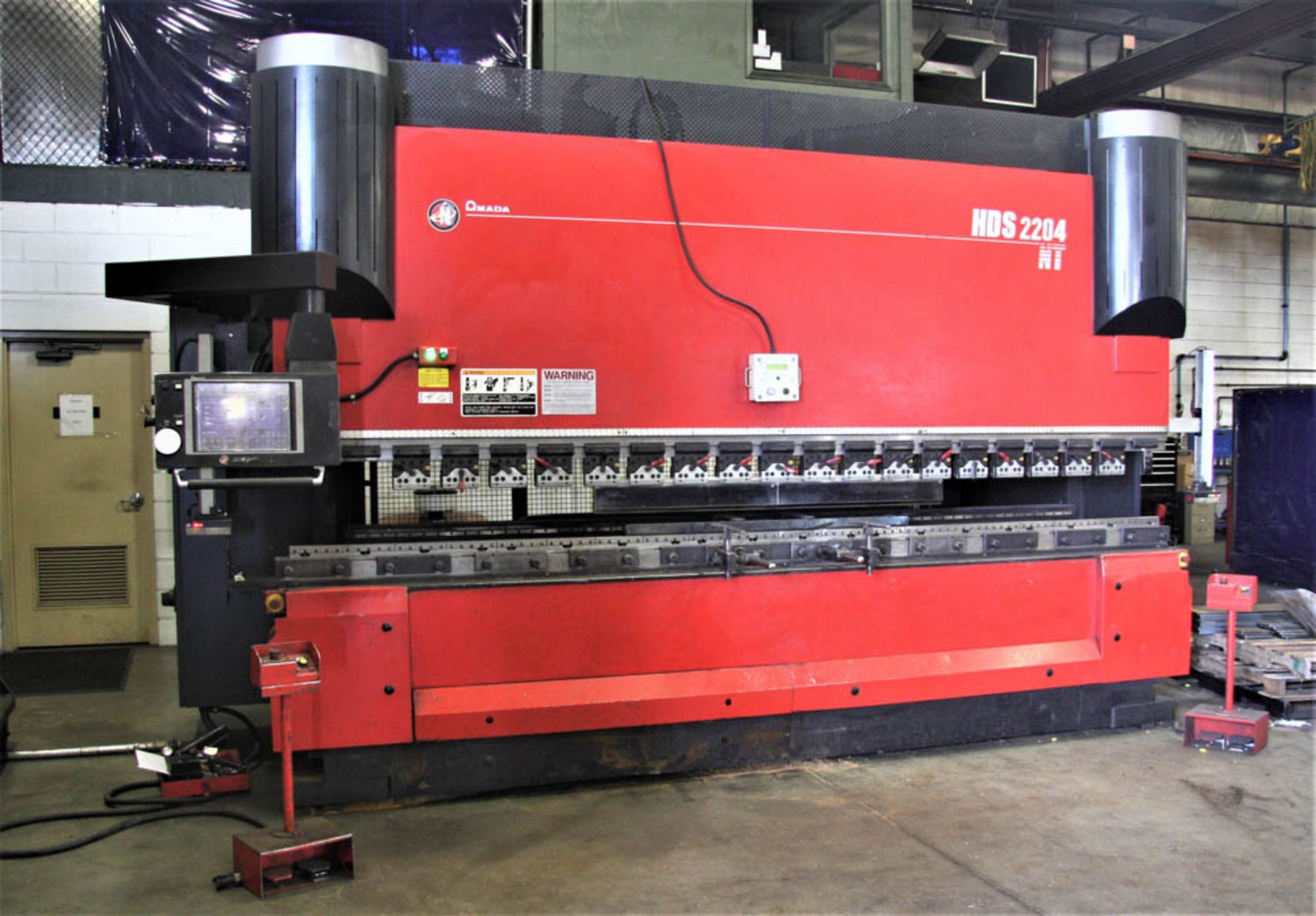 2013 242 US TON X 168.5" AMADA MDL. HDS-2204HT CNC PRESS BRAKE, 8-AXIS, AMNC PC PENDANT CONTROL