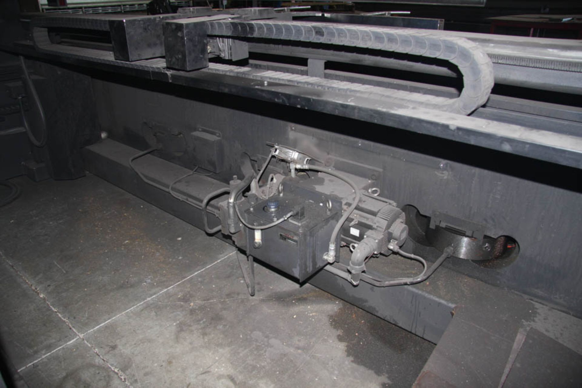 2013 242 US TON X 168.5" AMADA MDL. HDS-2204HT CNC PRESS BRAKE, 8-AXIS, AMNC PC PENDANT CONTROL - Image 10 of 14