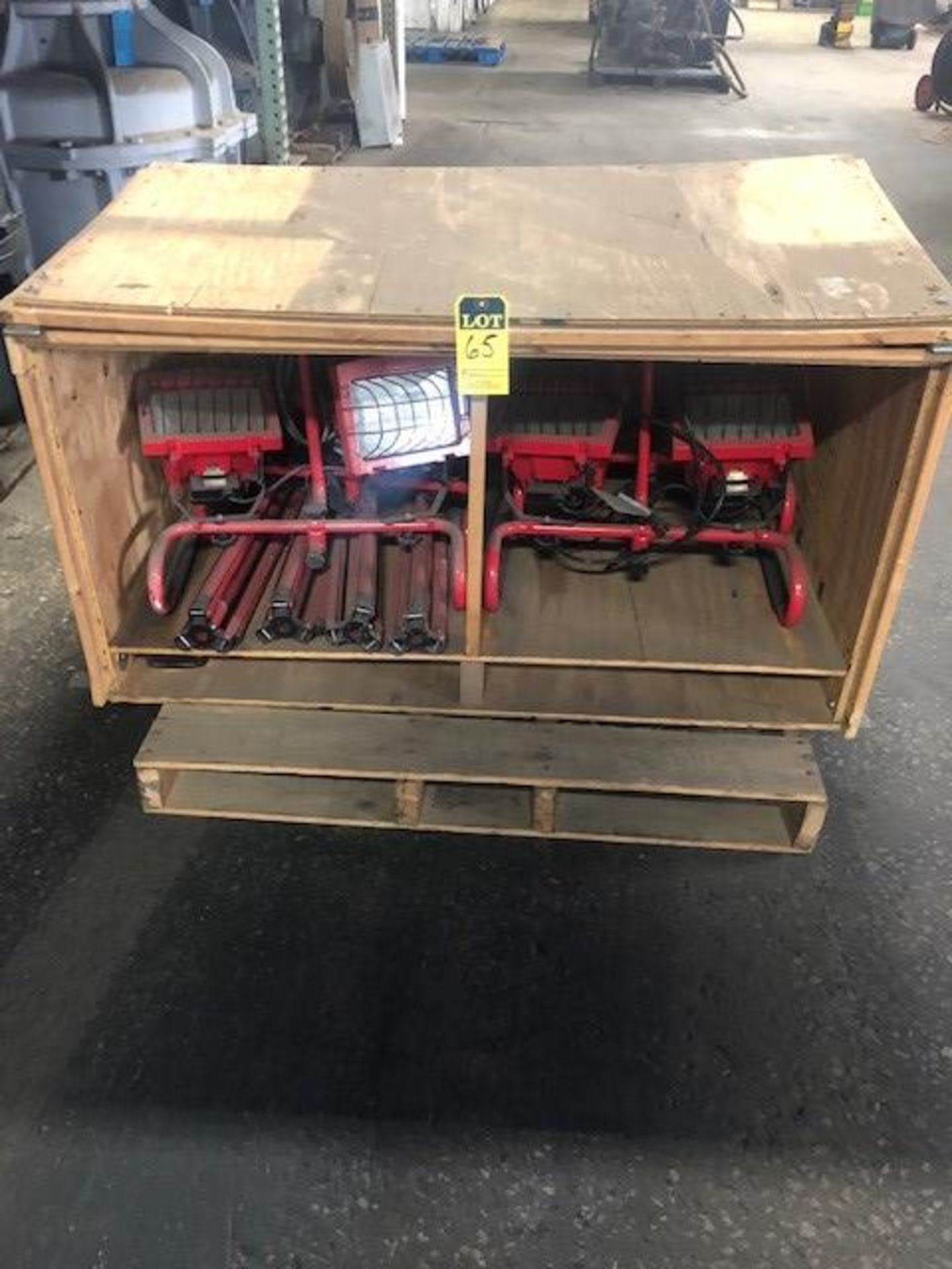 BOX WITH LIGHTS AND STANDS, 8 SETS [WALTON HILLS, OH]