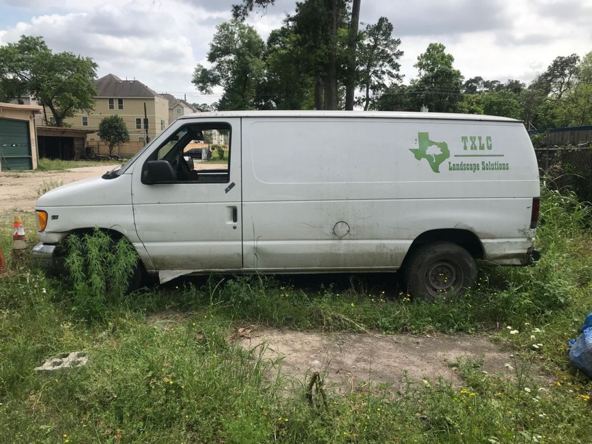 2001 Ford Econoline E250, VIN#1FTNE24L51HB05854, Triton V8 Gas Engine, A/T, A/C, 231437 Miles - Image 4 of 5