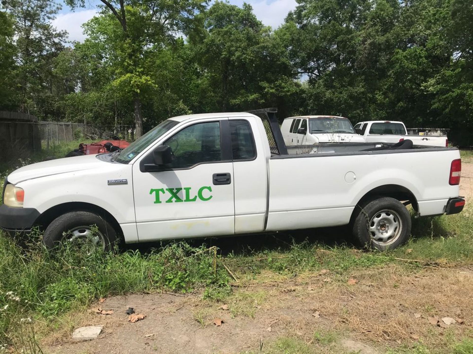 2005 Ford F150 XL Supercab P/U, VIN#1FTRF12275NA95290, V8 Gas Engine, A/T, A/C, 8' Bed, 159100 - Image 2 of 6