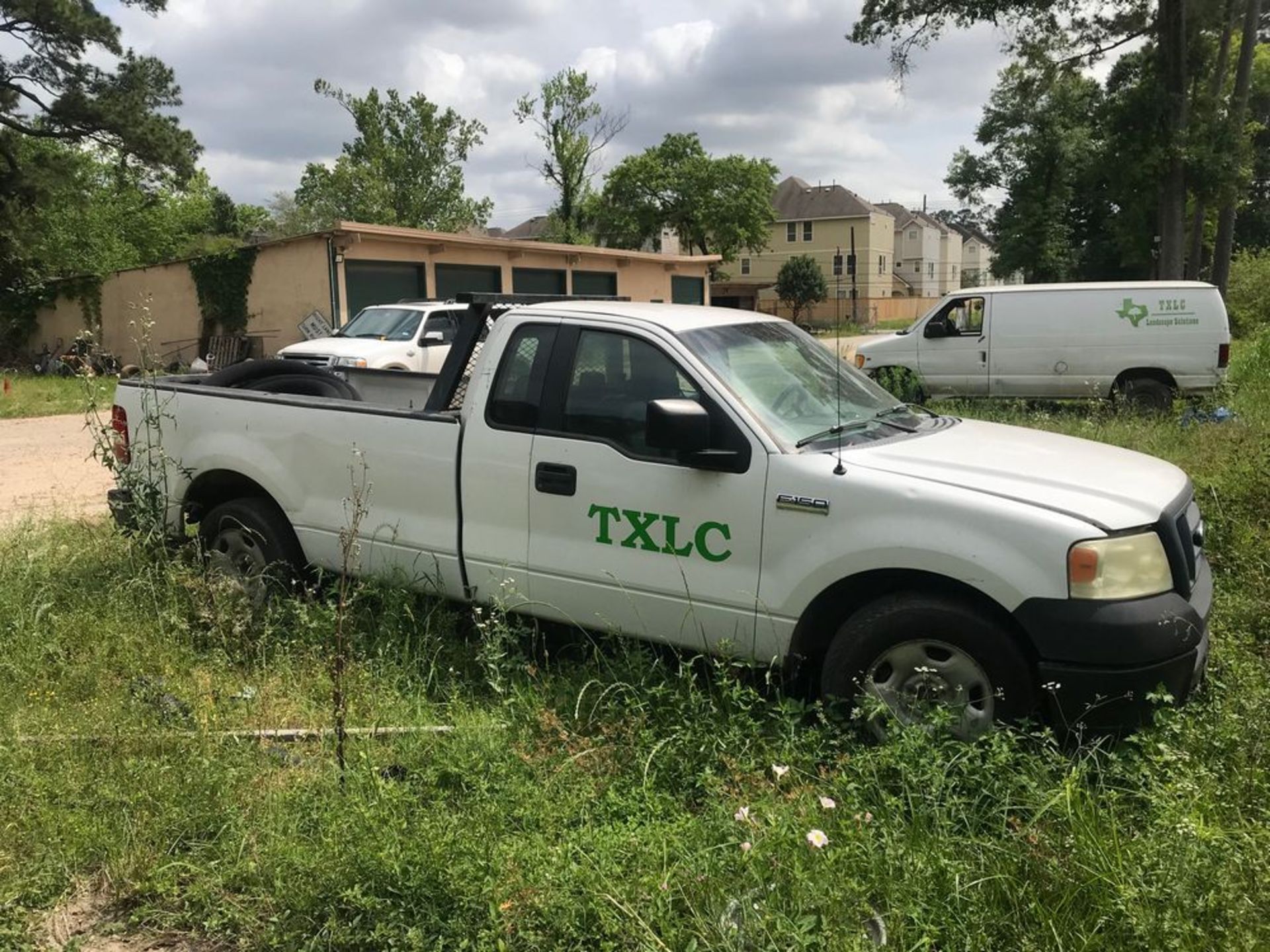 2005 Ford F150 XL Supercab P/U, VIN#1FTRF12275NA95290, V8 Gas Engine, A/T, A/C, 8' Bed, 159100 - Image 4 of 6