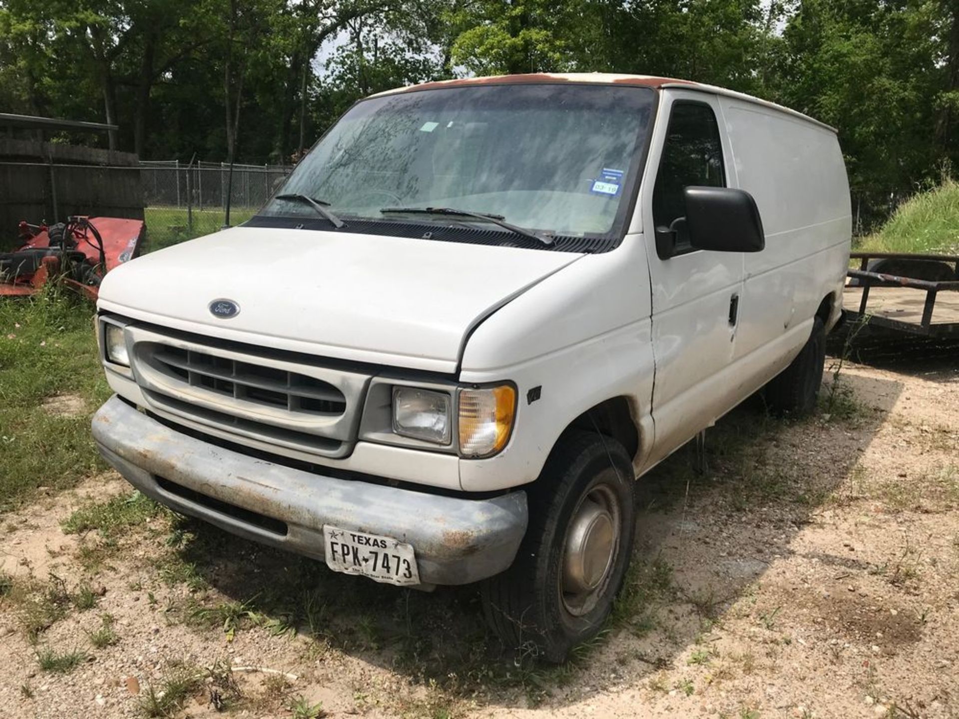 2001 Ford Econoline E250, VIN #1FTNE24L41HA85628, Triton V8 Gas Engine, A/T, A/C, 134903 Miles