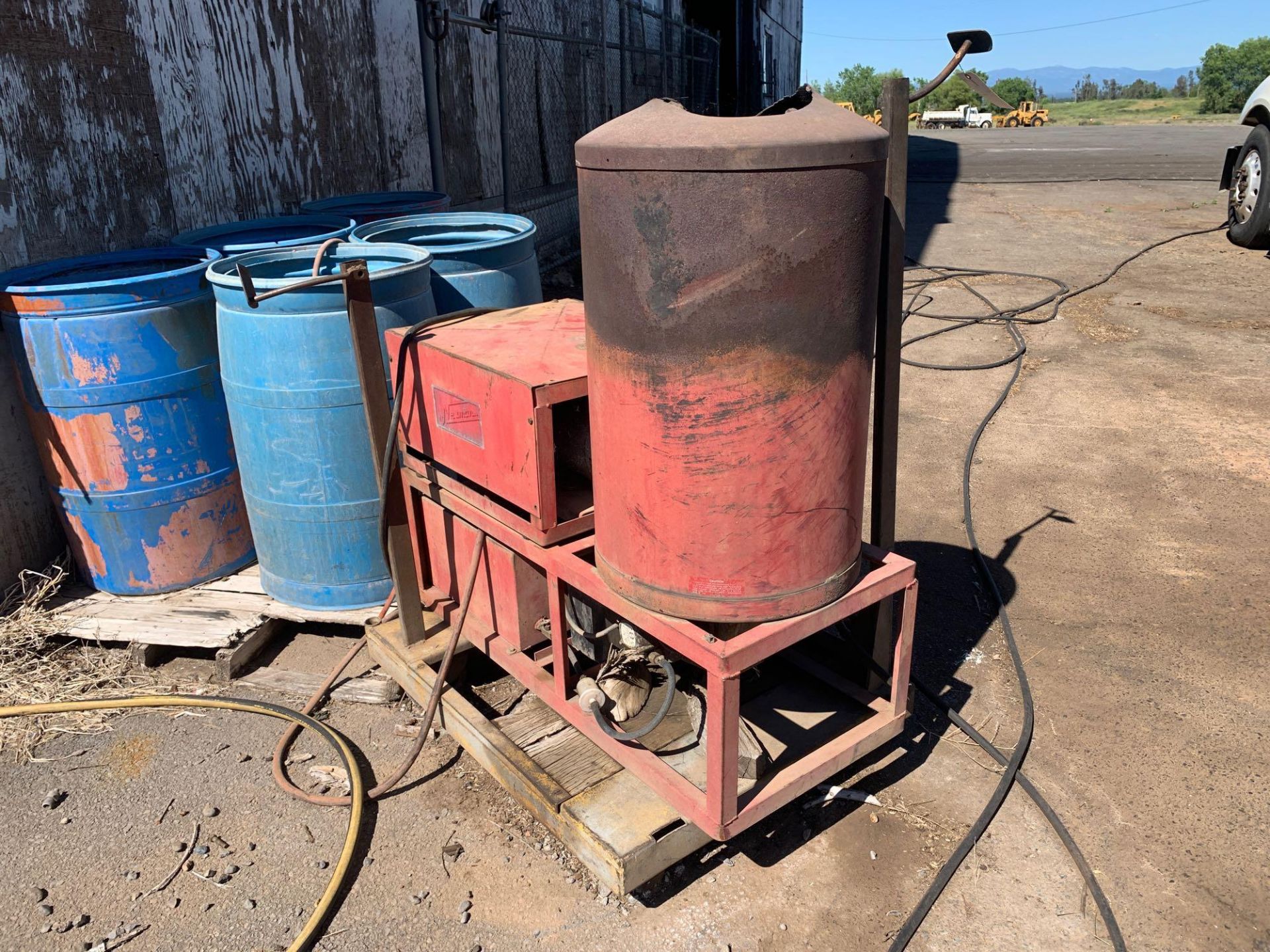 Hot Water Pressure Washer - Image 2 of 3