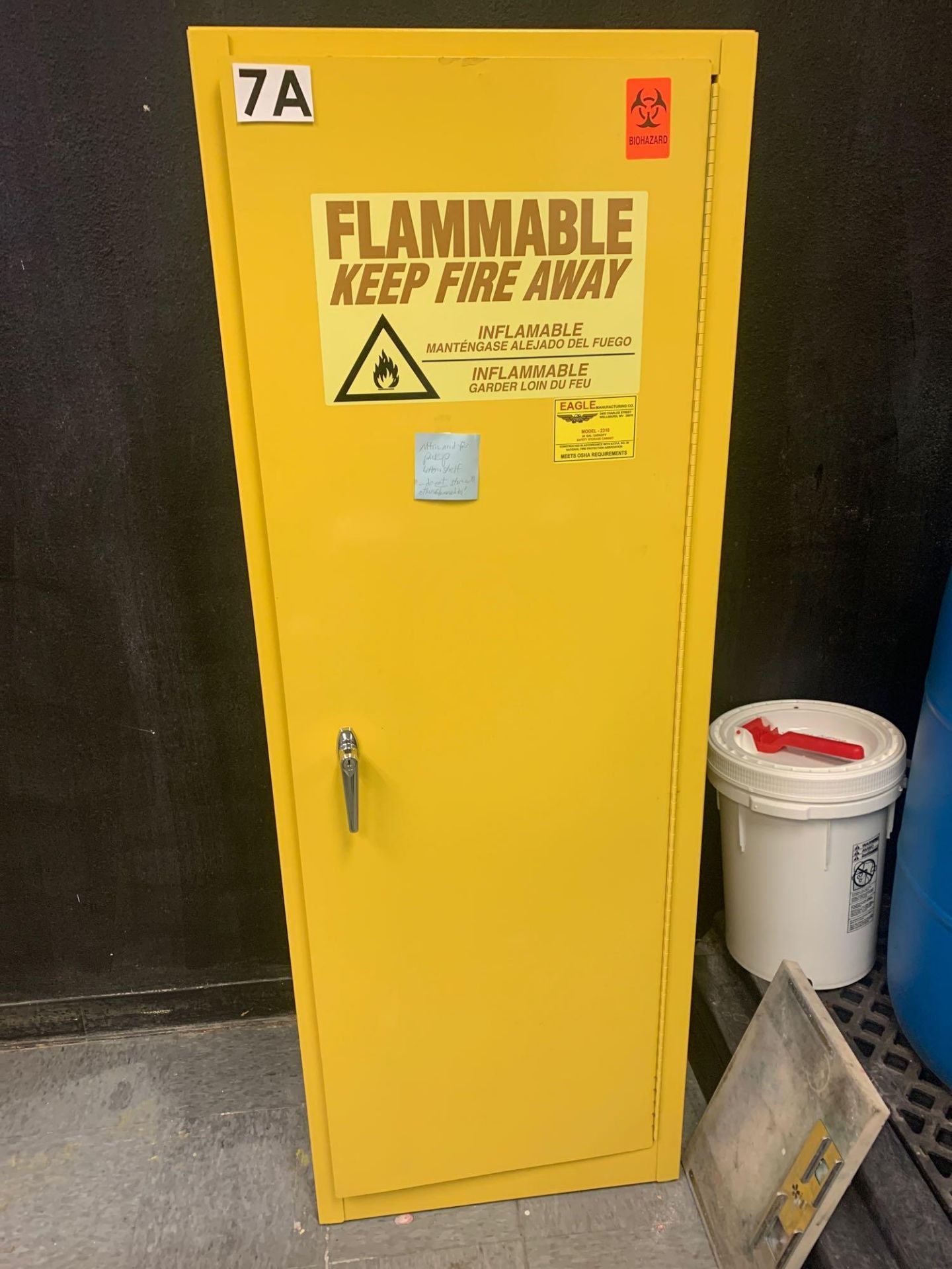 Single Door Flammable Liquid Storage Cabinet