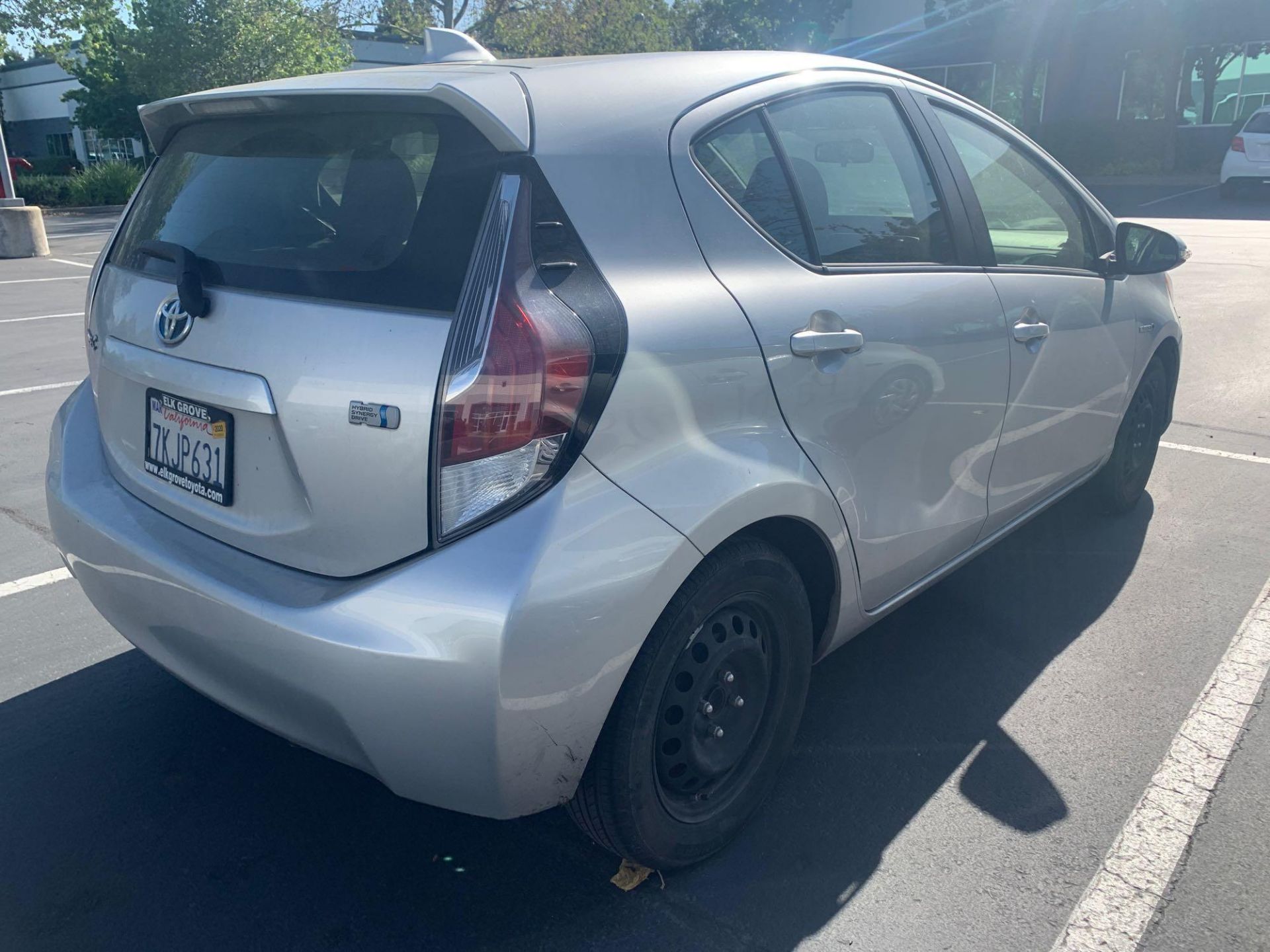 2015 Toyota Prius C, Auto Transmission, L4 1.5 Liter, DOHC 16V, AM/FM CD, Cruise, AC, Power Doors - Image 3 of 15