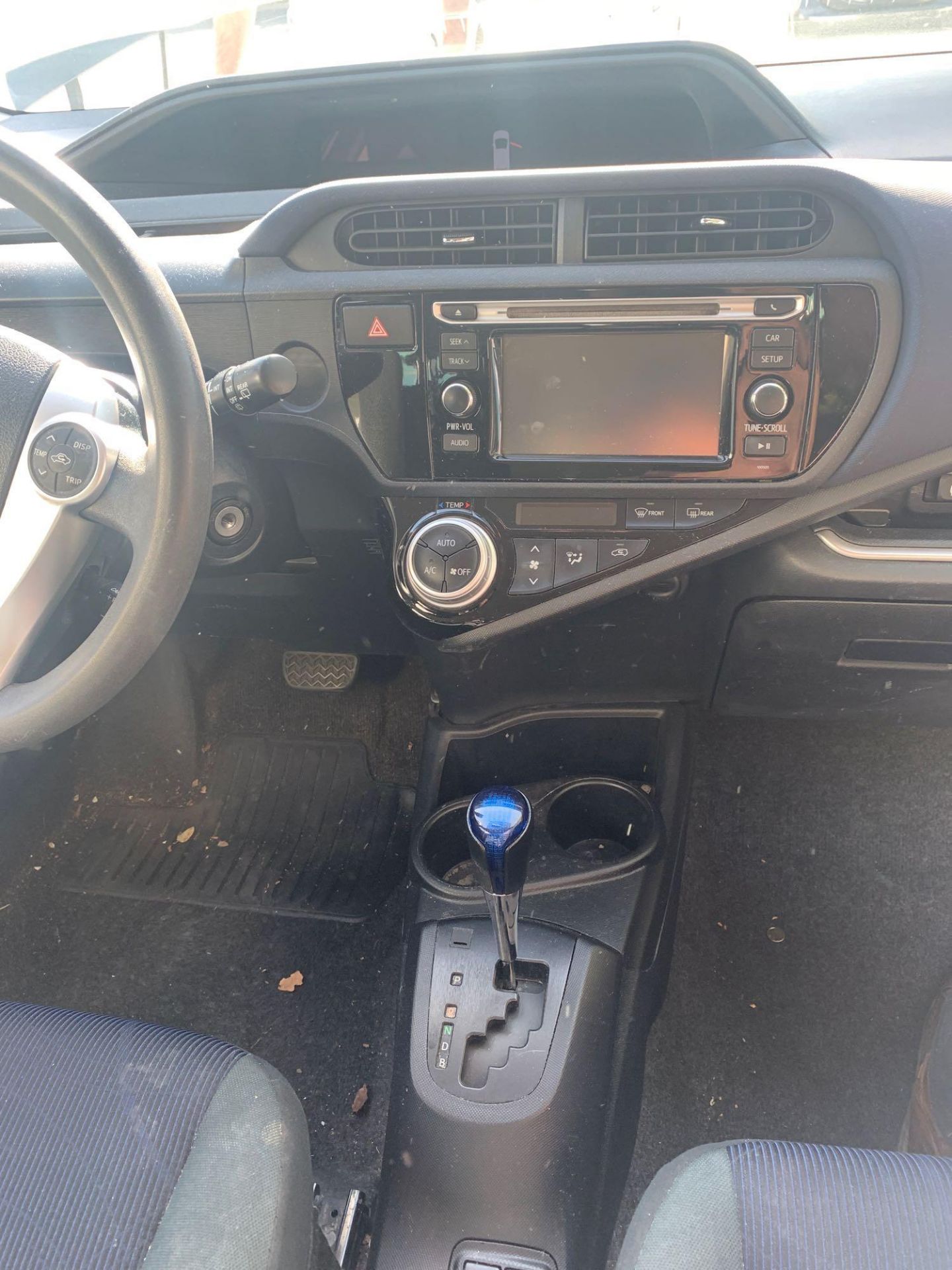 2015 Toyota Prius C, Auto Transmission, AM/FM CD, Cruise, AC, Power Doors, Windows and Mirrors, Blue - Image 10 of 17