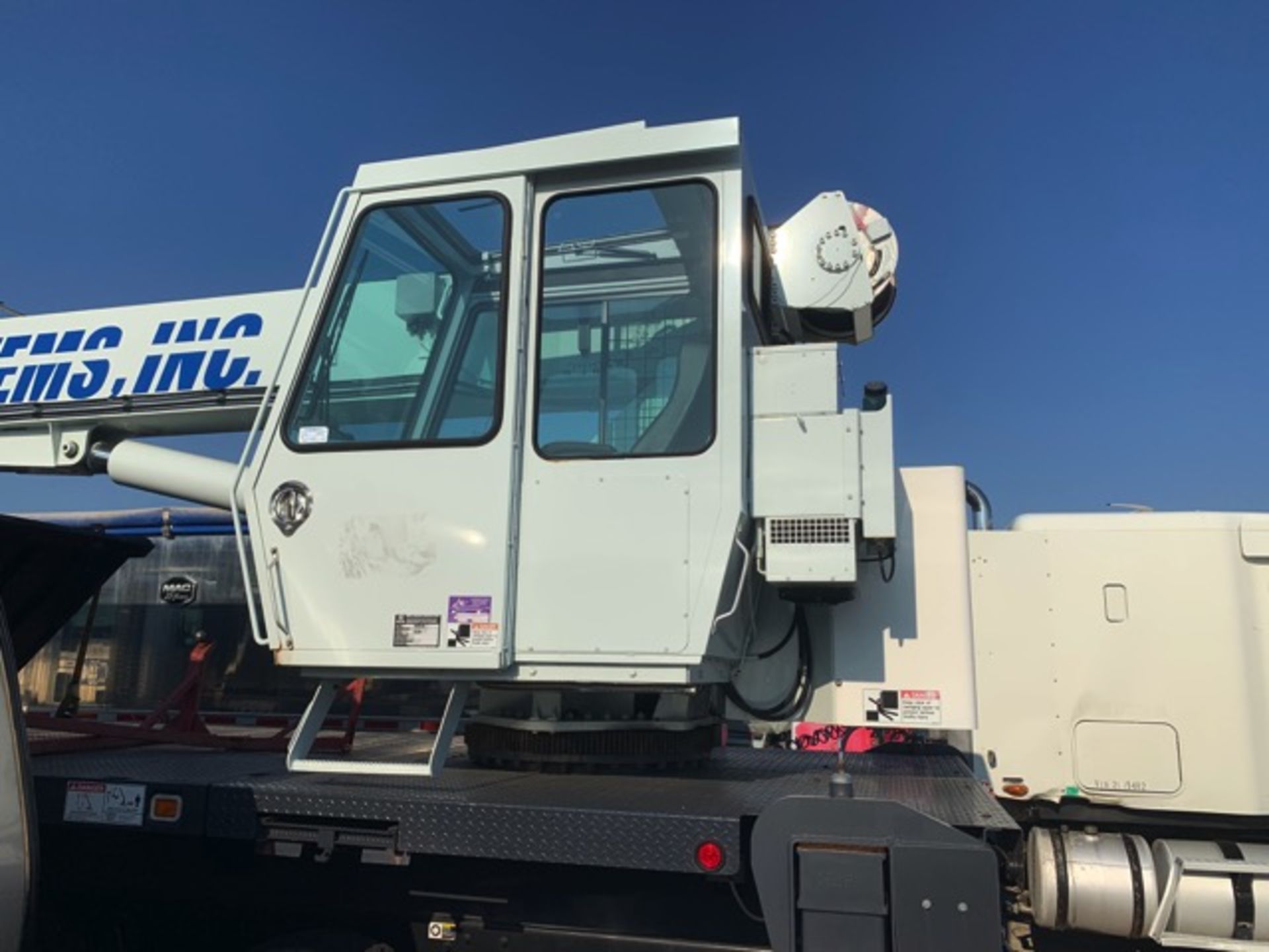 Manitex 30112S Boom Truck Crane, mounted on 2015 Kenworth T470 Tractor - Image 17 of 34