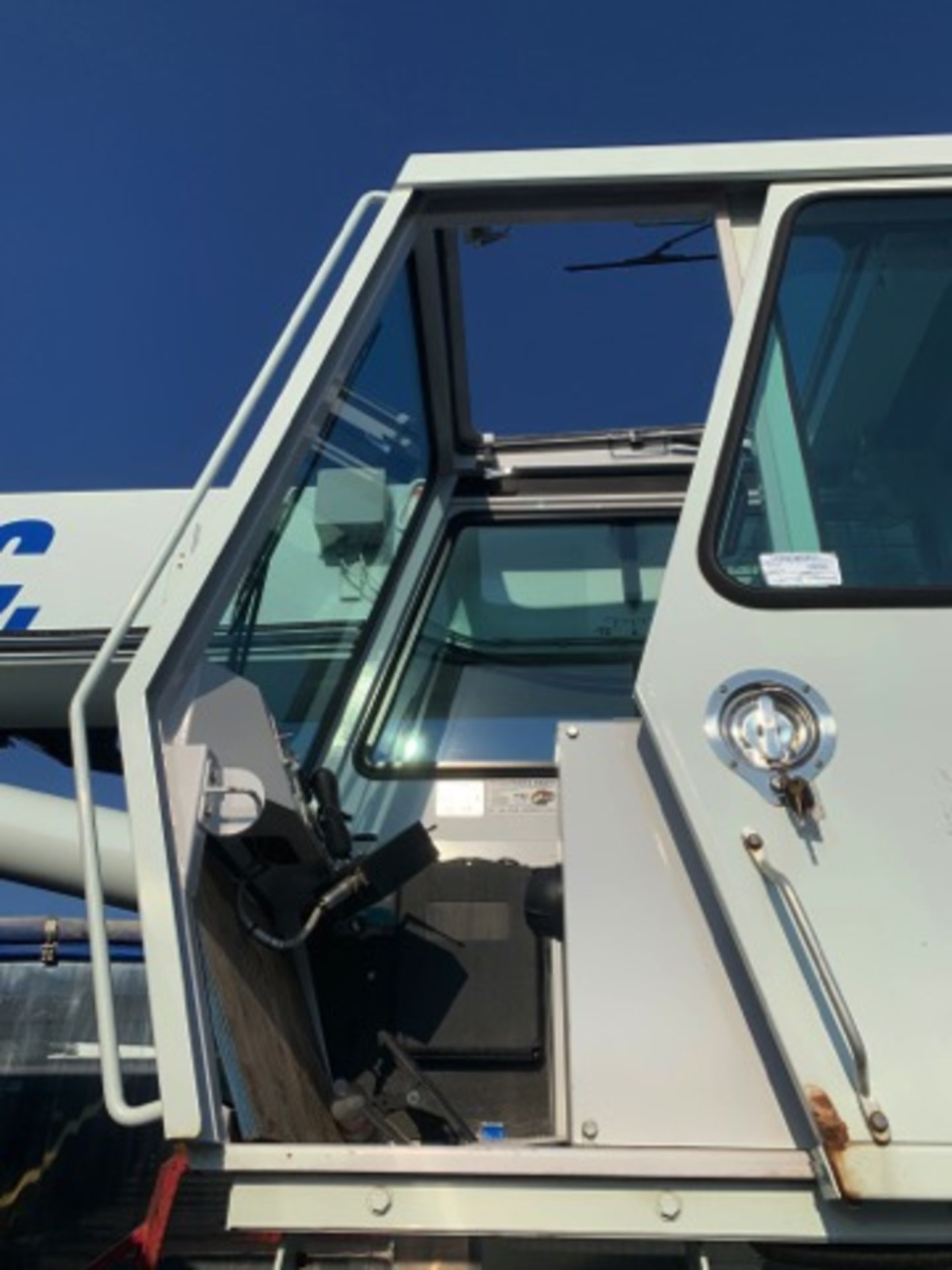 Manitex 30112S Boom Truck Crane, mounted on 2015 Kenworth T470 Tractor - Image 22 of 34