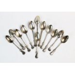 A set of twelve Victorian Kings pattern silver teaspoons, Robert Gray & Son, Glasgow 1845, each with