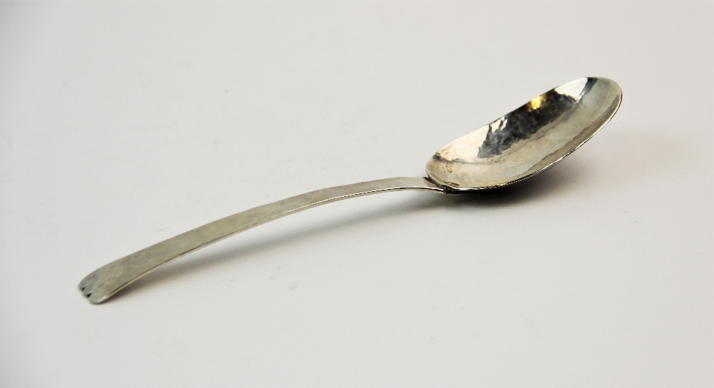 A George V silver trifid spoon, George Edward Hunt, Chester 1929, of typical form with planished - Image 2 of 3