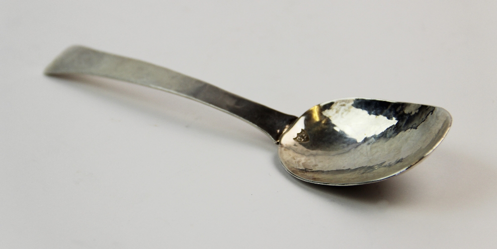 A George V silver trifid spoon, George Edward Hunt, Chester 1929, of typical form with planished - Image 3 of 3