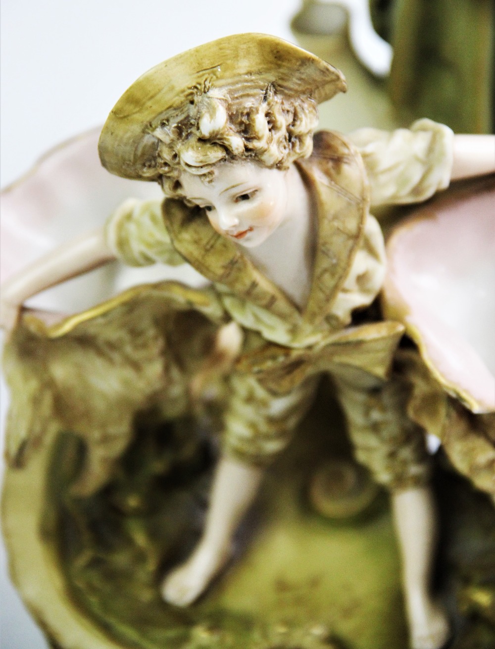 An Ernst Wahliss porcelain figurine, late 19th/early 20th century, modelled as a flower boy - Image 4 of 4