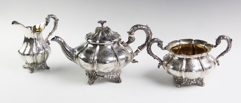 An early Victorian silver three piece tea service, John Wellby London 1840 and 1841, each piece of - Image 3 of 3