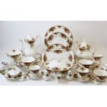 An extensive Royal Albert 'Old Country Roses' dinner and tea service, comprising: 23 dinner