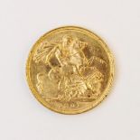 A Victorian sovereign, dated 1901, weight 8.1gms