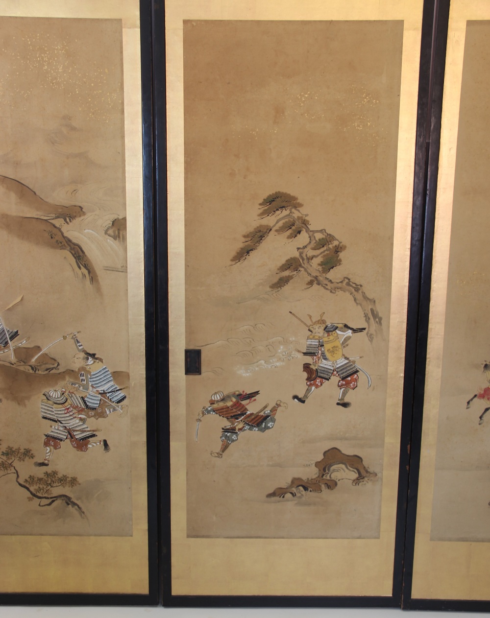 A set of four Japanese painted sliding doors, Meiji period, ink and colour on paper, depicting - Bild 2 aus 2