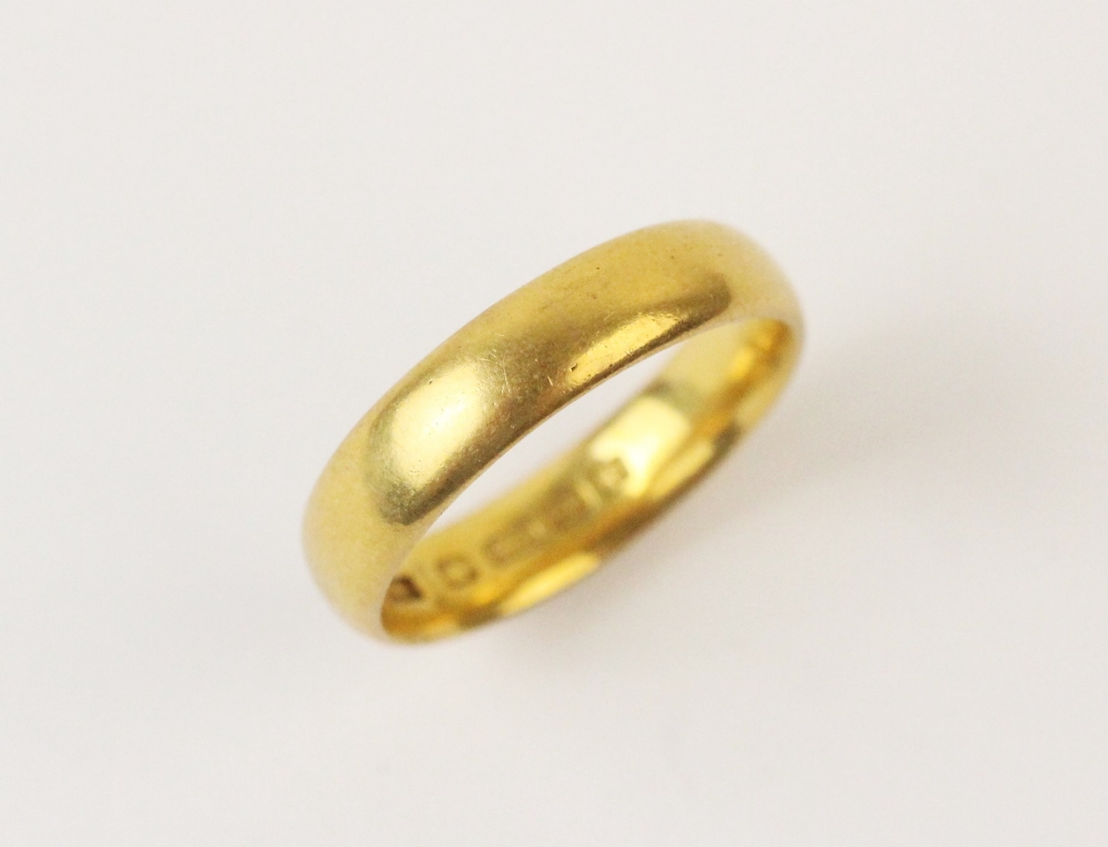 A 22ct gold wedding band, ring size S 1/2, weight 8.3gms