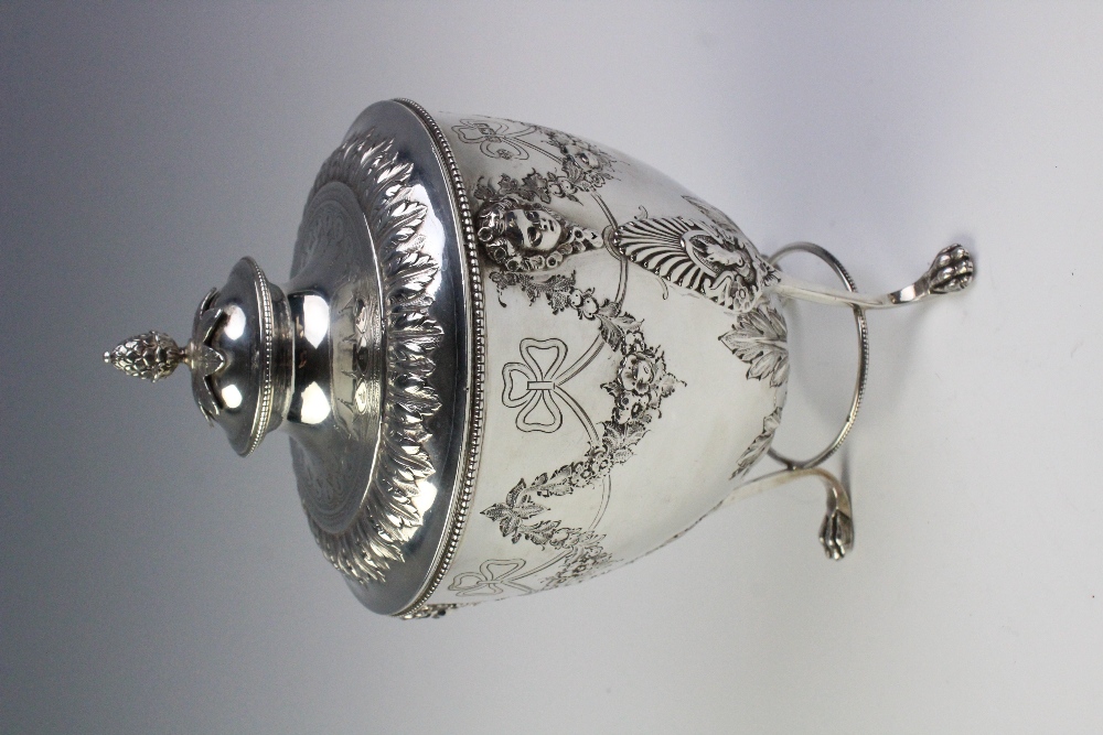 A late Victorian silver caddy by Martin, Hall & Co, Sheffield 1893, the urn shaped body resting on - Image 3 of 7