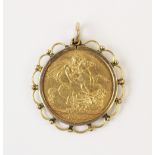 A Victorian sovereign, dated 1900, set to yellow metal pendant mount, the bail stamped '9CT', weight