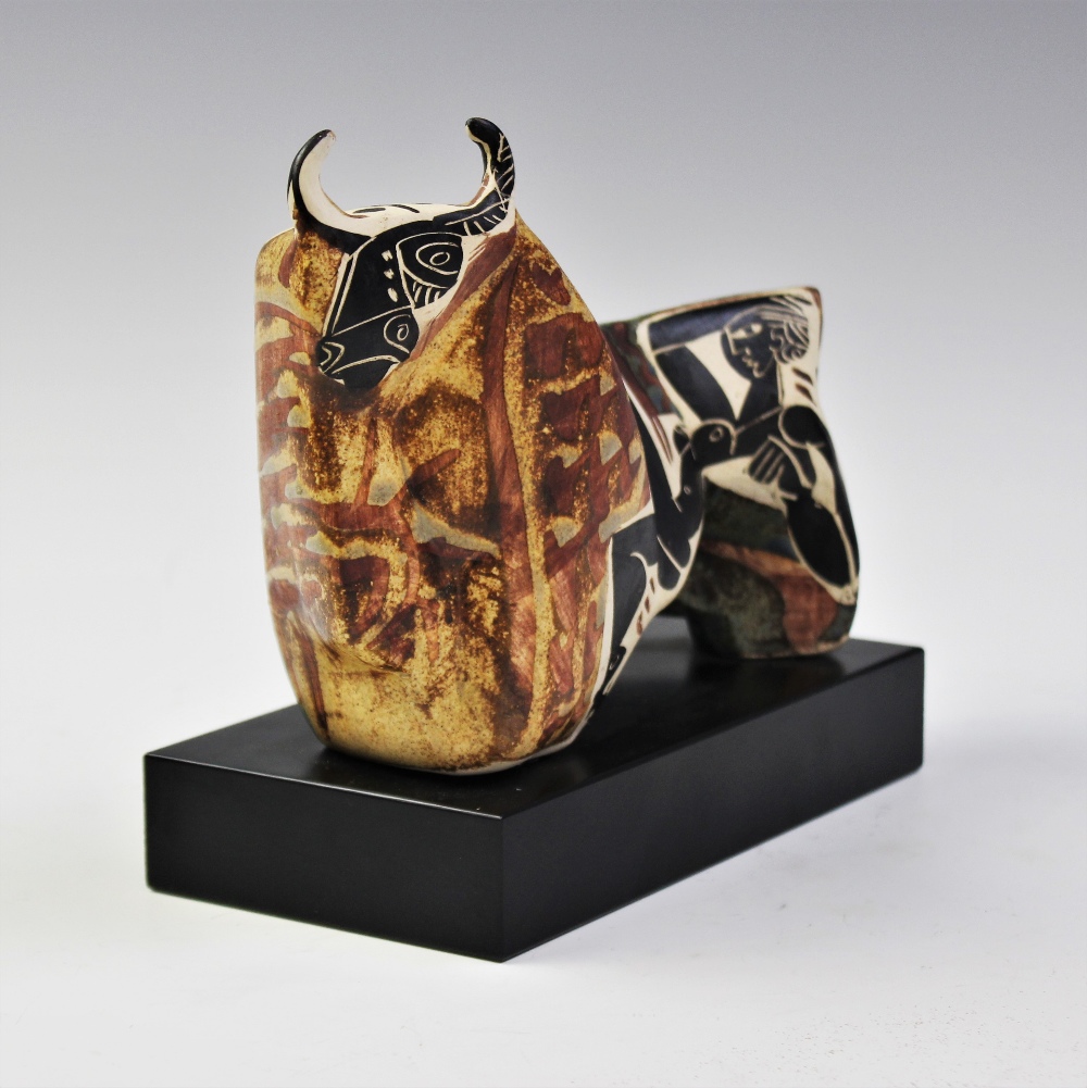 An Alfajar Studio pottery model of a bull, 20th century, in the cubist manner - Image 2 of 2