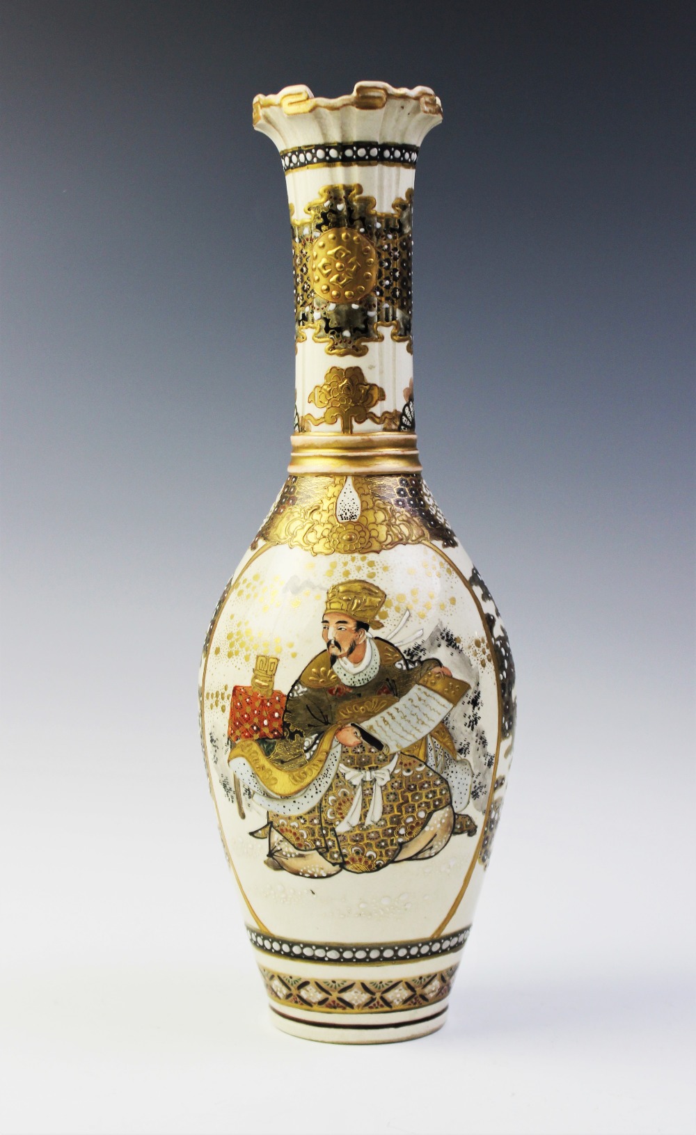 A Japanese Satsuma vase, signed Nishida Kyoto, Meiji period (1868 - 1912), the slender cylindrical - Bild 4 aus 4