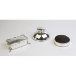 An Edwardian silver trinket box by T H Hazlewood & Co, Birmingham 1907, of moulded rectangular