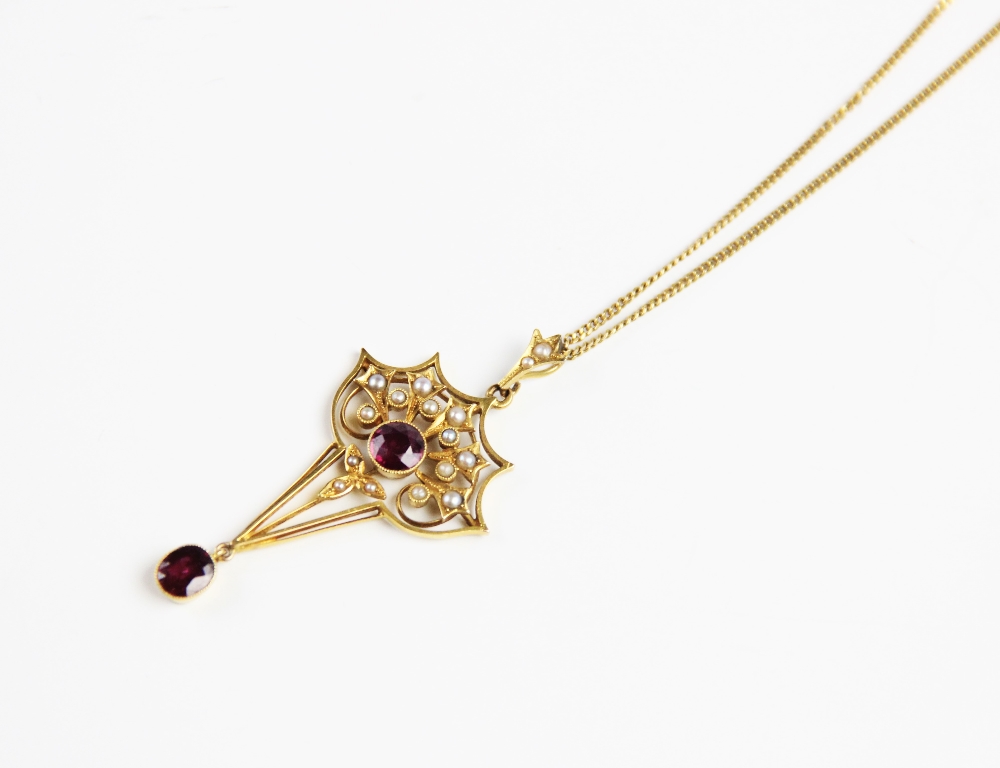 An Edwardian untested ruby and seed pearl set pendant, comprising a round mixed cut ruby measuring - Image 3 of 5