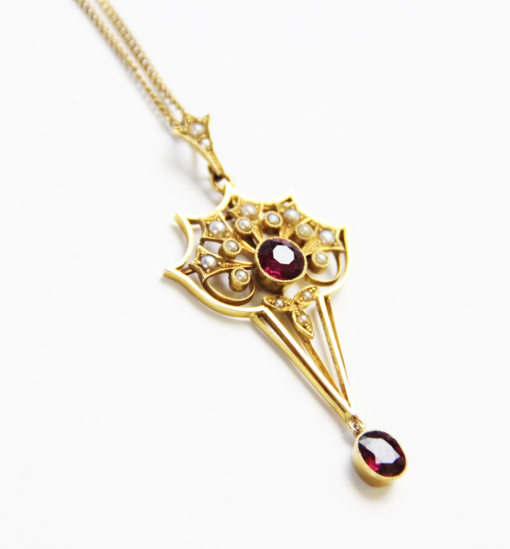 An Edwardian untested ruby and seed pearl set pendant, comprising a round mixed cut ruby measuring - Image 4 of 5