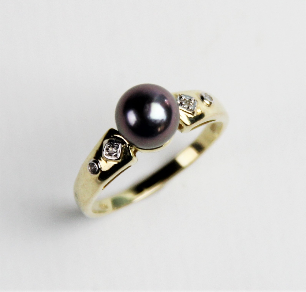 A Tahitian pearl and diamond 14ct gold dress ring, the round cultured pearl approx. 7mm diameter, - Image 2 of 4
