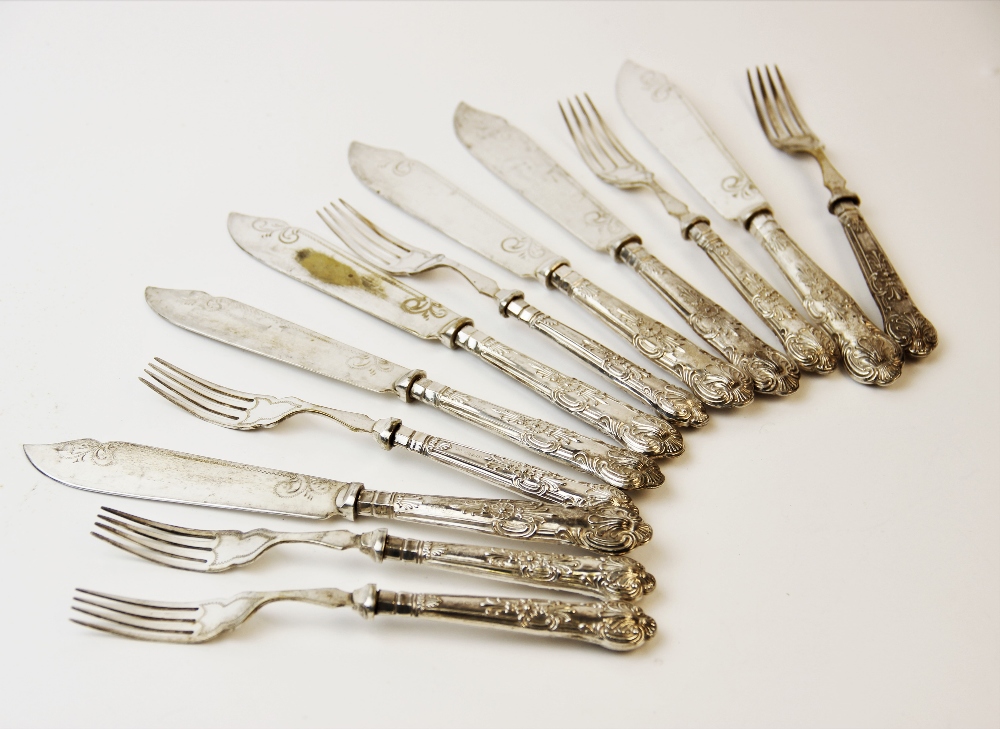 A set of six Queen's Pattern silver-handled forks by William Yates Ltd, Sheffield 1923, each 18. - Image 2 of 3