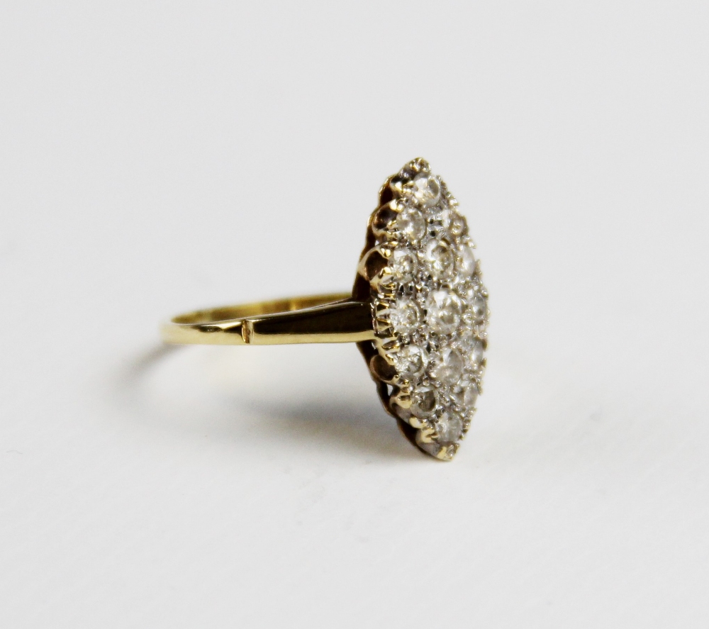 A diamond and 18ct gold marquise cluster ring, comprising fifteen round brilliant cut diamonds, - Bild 4 aus 4