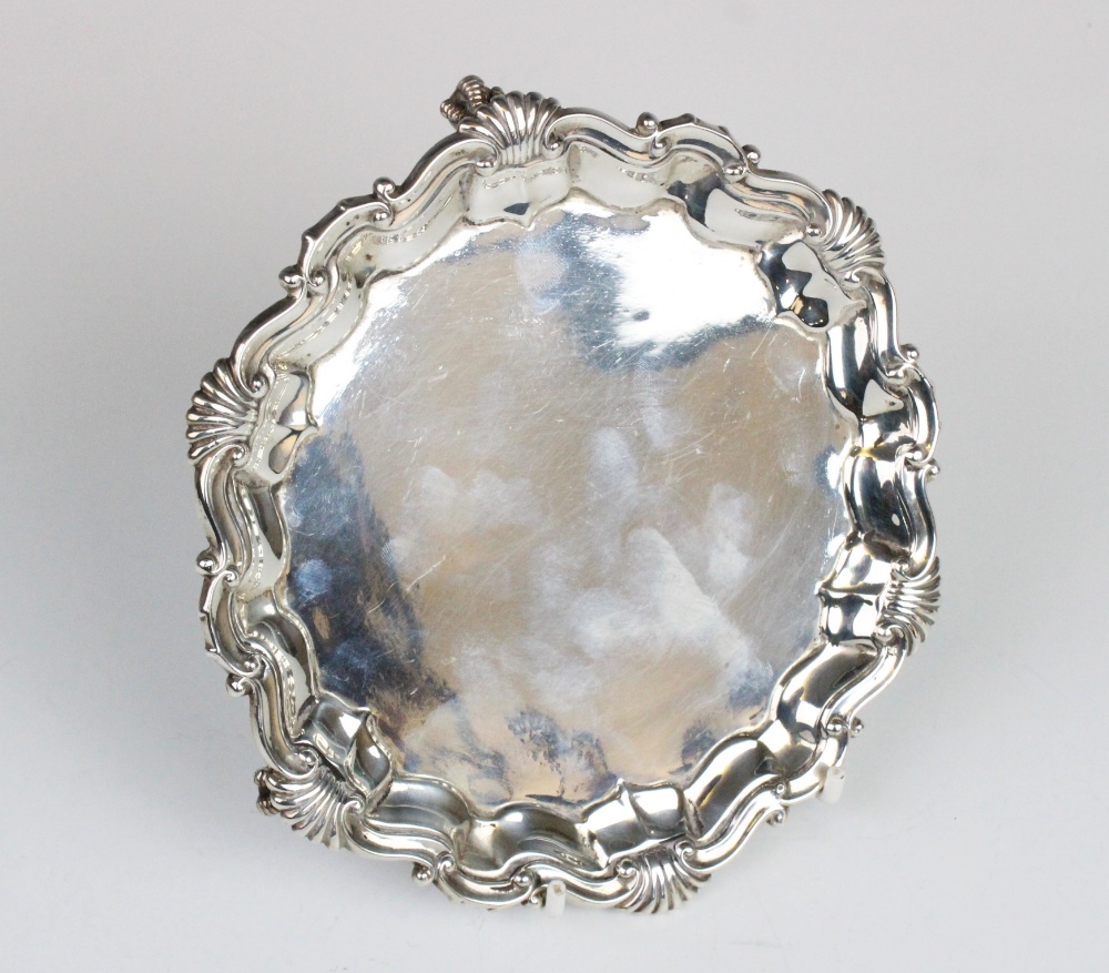 A Victorian silver salver by Martin, Hall & Co, London 1887, of hexagonal form with pie crust border - Image 4 of 4