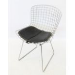 An early Harry Bertoia for Knoll model 420 side chair, mid 20th century, with paperclip base