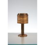 STILNOVO Prod. Italia 1960 Lampada da tavolo in metallo dorato ed ottone. (Table lamp in metal